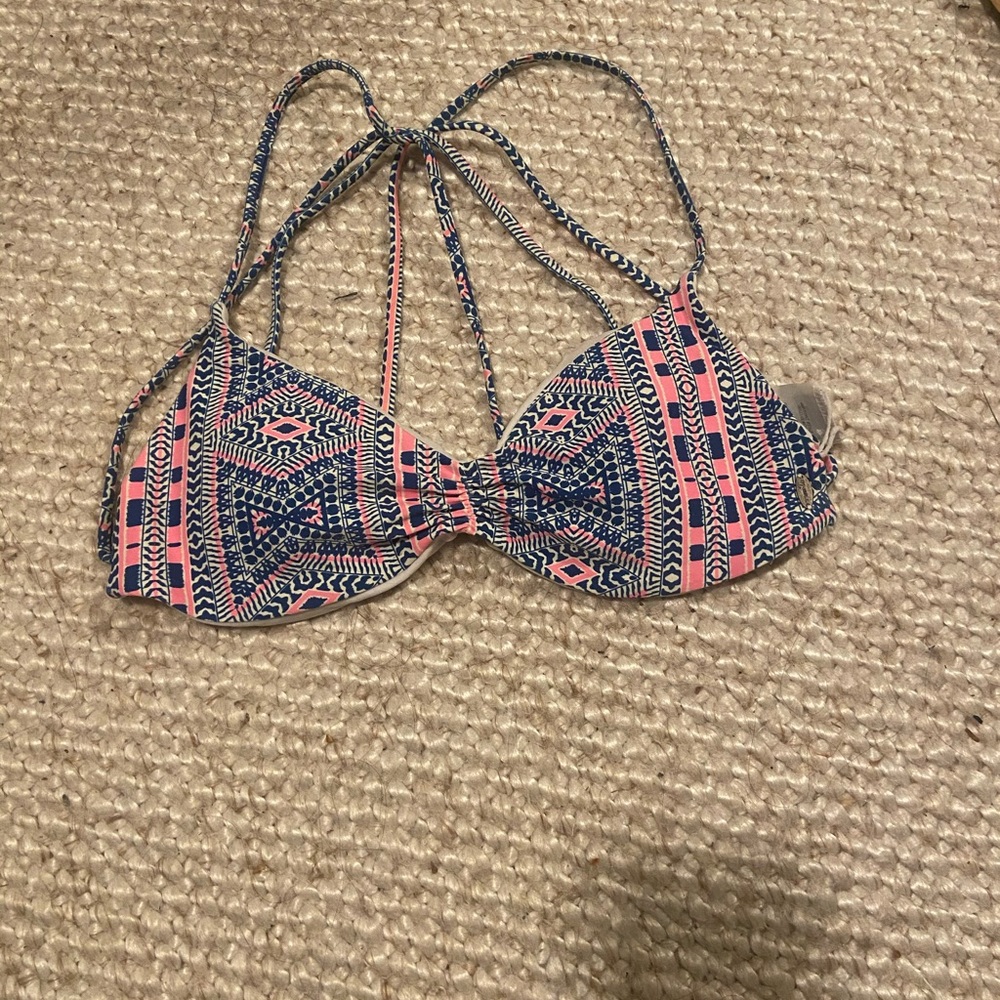 O’Neill swim top